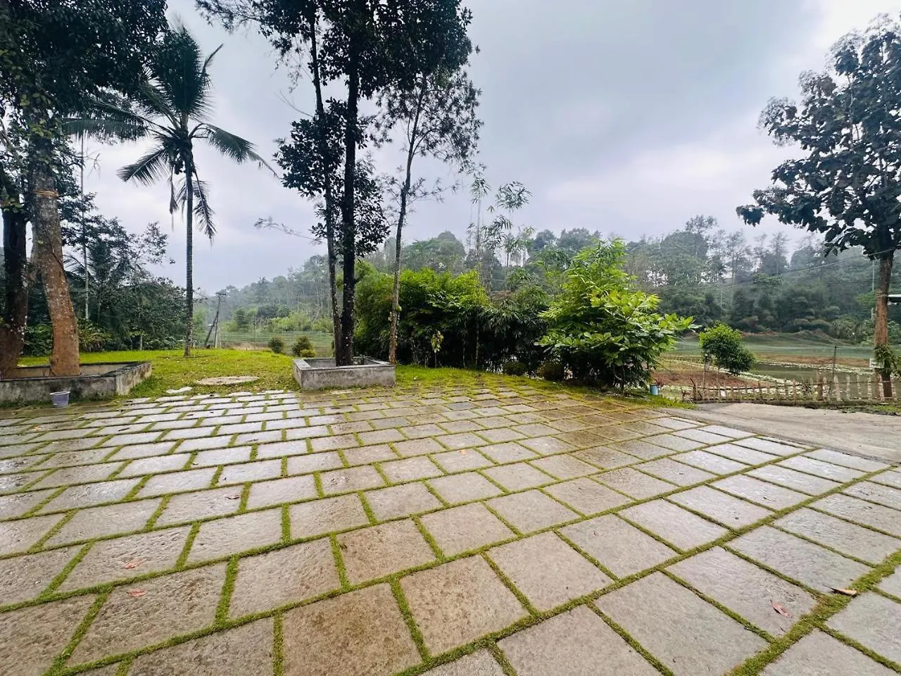 Spanish Bungalow Kalpetta Homestay