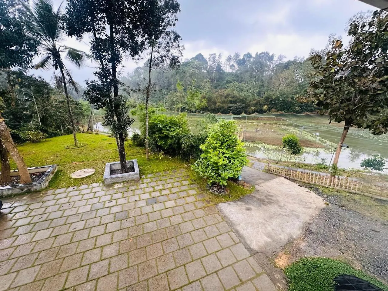 Spanish Bungalow Kalpetta